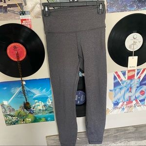 Lululemon wunder under